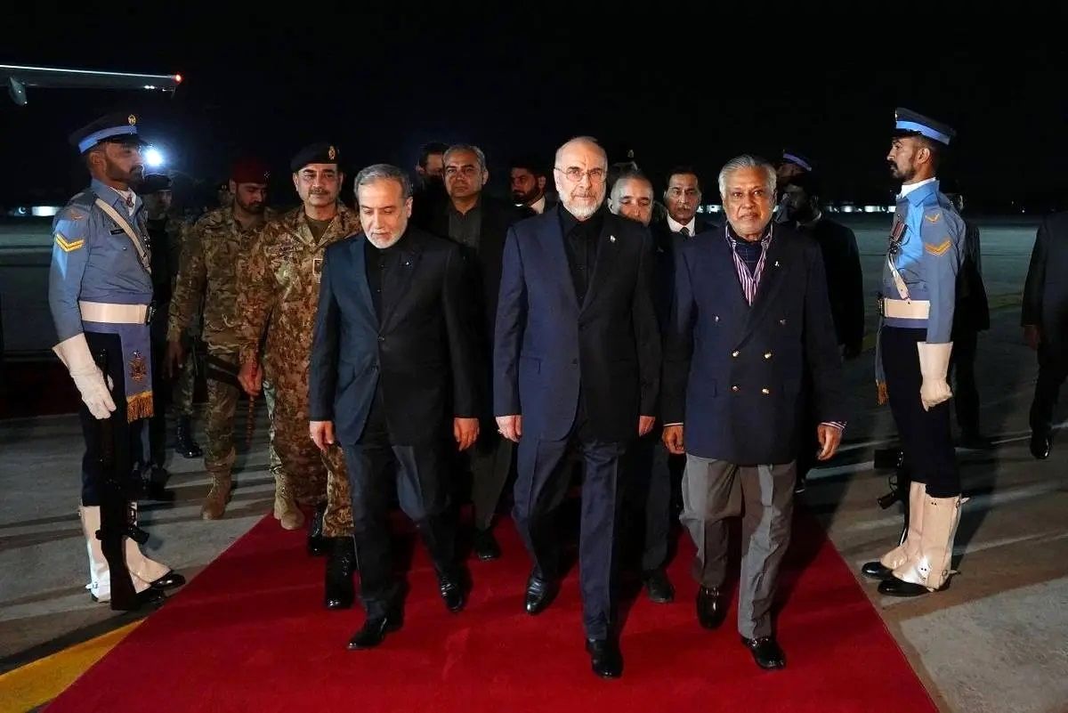نیکزاد: قالیباف در مذاکرات اسلام‌آباد به ونس گفت که ما با اقتدار و عدم اعتماد به شما در اینجا حاضر شده‌ایم/ آنها پیش نویس ۱۰ بندی ما را پذیرفته بودند، اما وقتی پای میز مذاکره آمدند حرف دیگری زدند