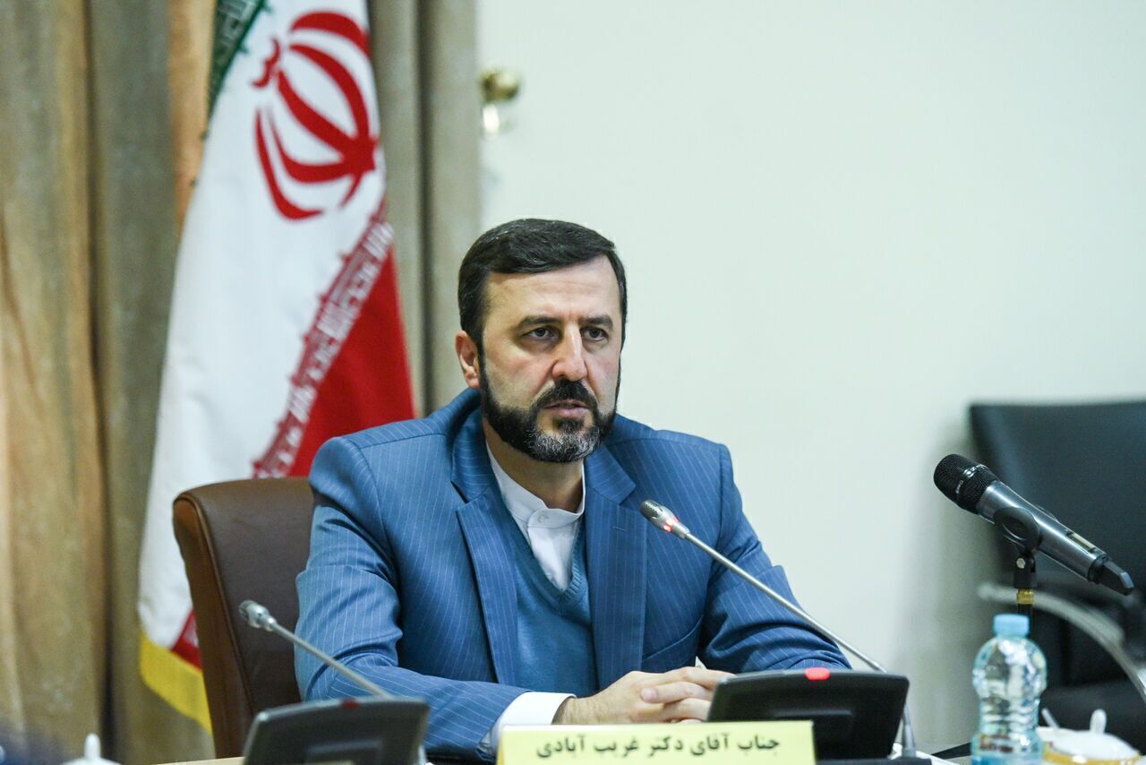 نامه غریب‌آبادی به دادستان کل کشور به منظور تعقیب قضایی پرویز ثابتی