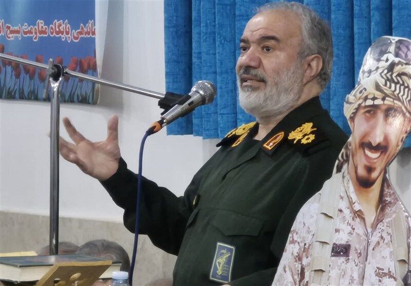 رئیس گروه مشاوران فرمانده کل سپاه: کشورهای مسلمان را هدف قرار ندادیم/ هیچ شناور آمریکایی حتی در شمال اقیانوس هند نیست