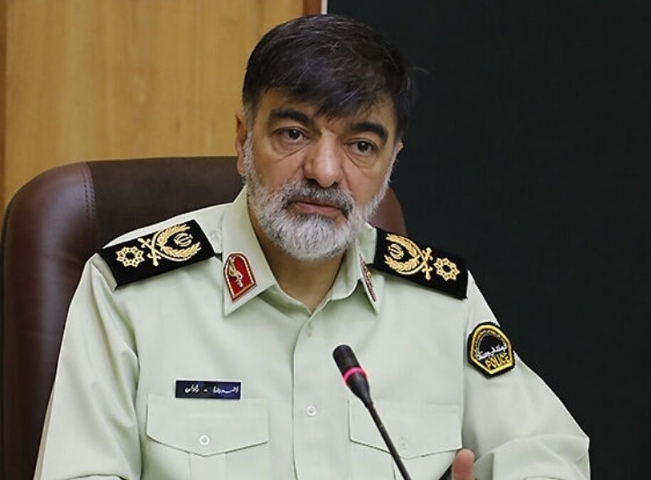 سردار رادان خبر داد: عبور بیش از ۱.۲ میلیون زائر از مرزهای اربعینی کشور