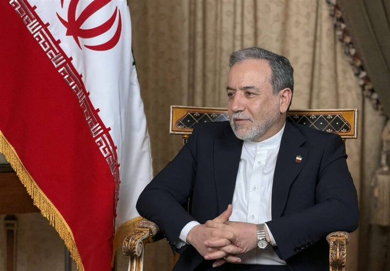 عراقچی: آقای پزشکیان معتقد بود که باید به درخواست‌ آمریکا برای مذاکره توجه و از همین طریق، راهی برای خاتمه جنگ پیدا کرد/ بعد از فراز و نشیب‌های بسیار به یادداشت تفاهم رسیدیم؛ در همه این مسیر هم ایشان حامی اصلی ما بودند/ انتخاب آقای قالیباف برای ریاست تیم 