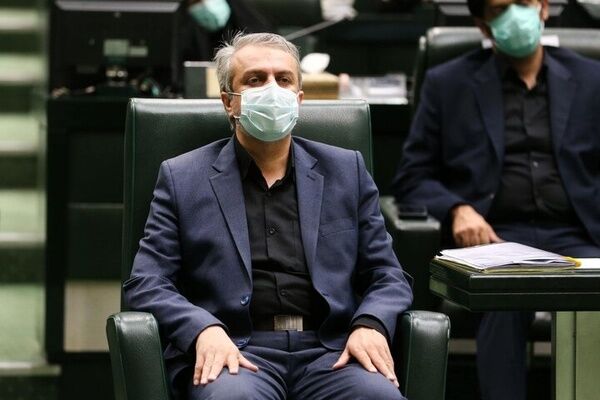غائله وزیر صمت بالا گرفت/ انتقاد تند نماینده مجلس از رییسی و معاون پارلمانی‌اش