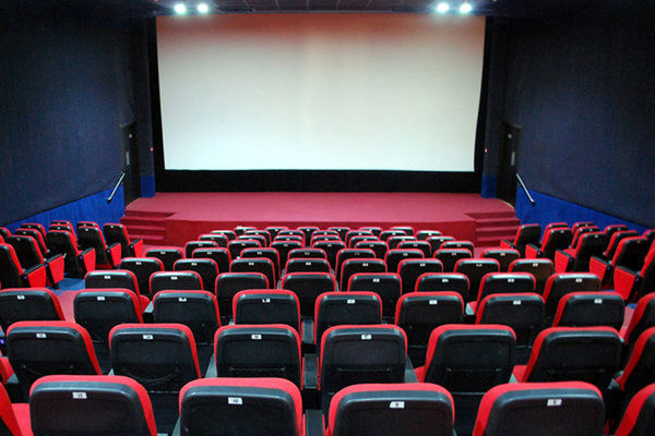 اکران 4 فیلم جدید و نمایش مسابقات فوتبال در سینماها تصویب شد