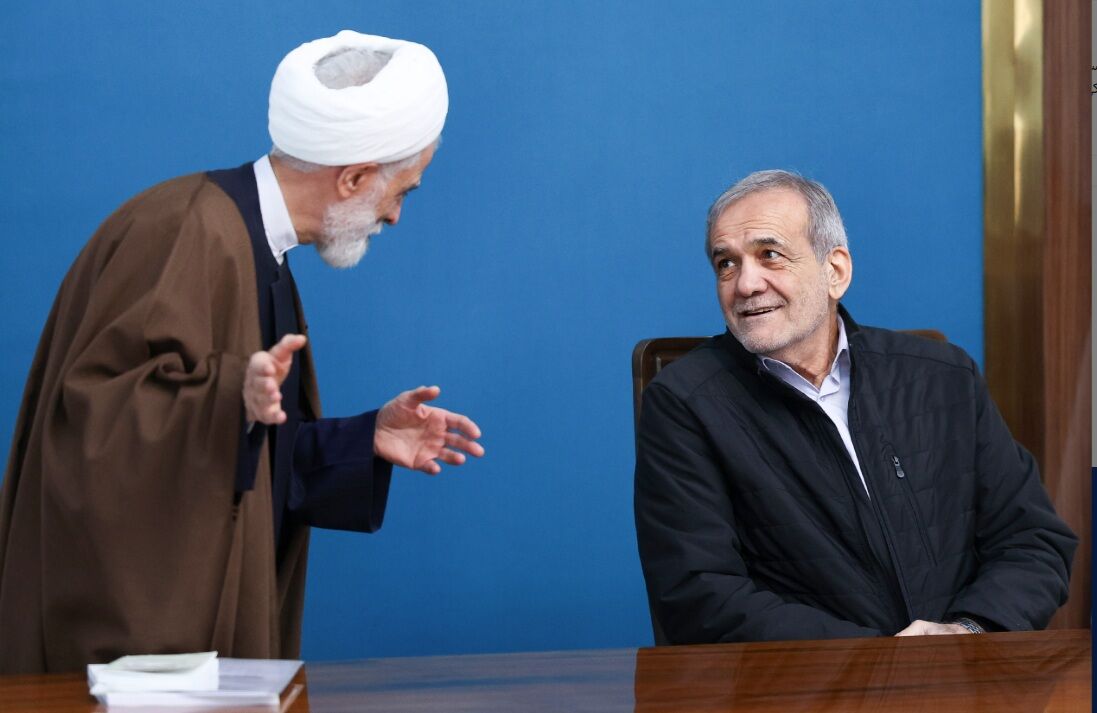 سرنوشت هیات پیگیری اجرای قانون اساسی در دولت پزشکیان؛ حامی قانون یا رقیب شورای نگهبان؟