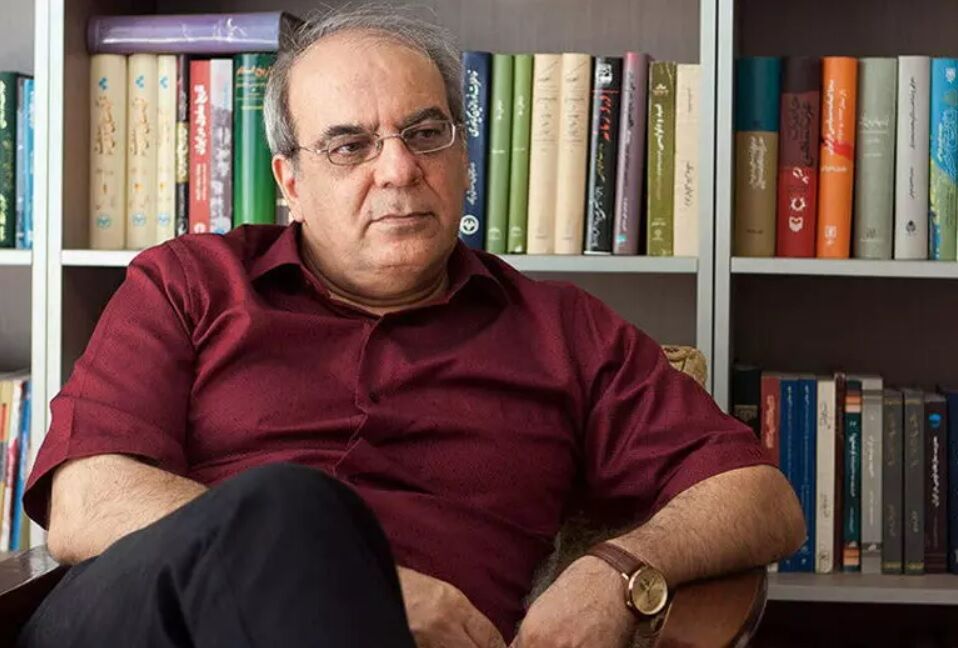 میدان سیاست در ایران به میدان مبارزه گلادیاتورها تبدیل شده است؛ اصلی‌ترین منتقدان در مجلس طوری نقد می‌کنند انگار خودشان شریک غافله نیستند