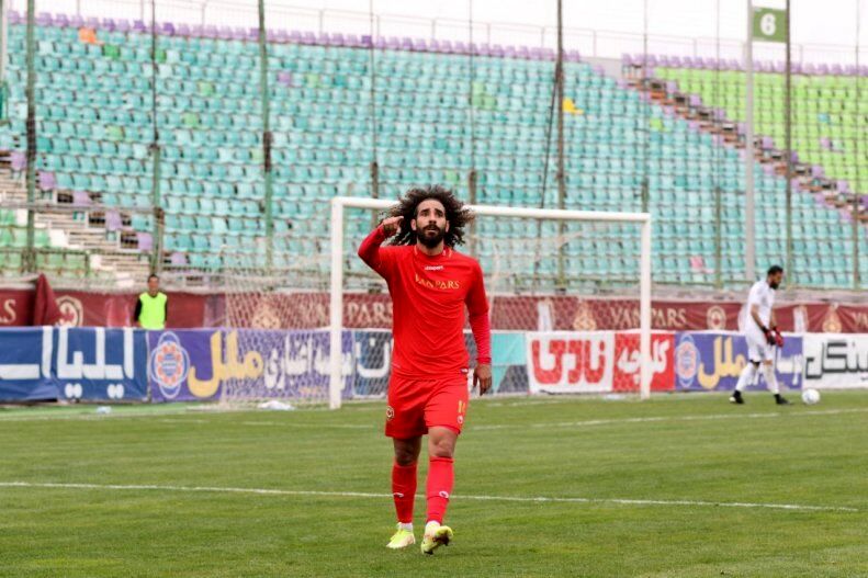 تیپ جالب و متفاوت یک پرسپولیسی در شب عروسی! + عکس