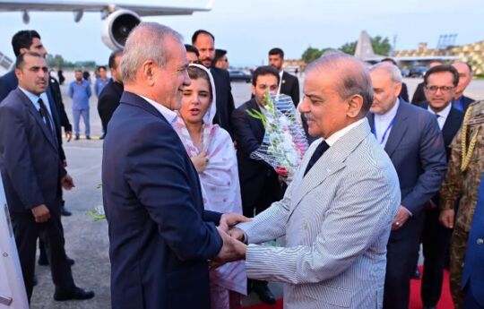 سفارت ایران: روابط تهران و اسلام‌آباد در اوج است / هیچ عامل خارجی نمی‌تواند دوستی و برادری ما را تضعیف کند