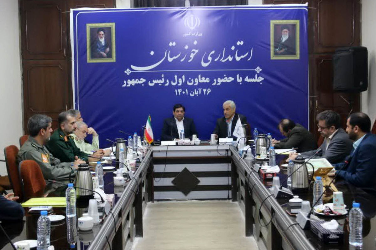 تاکید مخبر بر شناسایی و دستگیری عوامل حادثه تروریستی ایذه/ توطئههای دشمن در حوادث اخیر در خوزستان ناموفق بوده