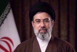  پیام رهبر معظم انقلاب به‌مناسبت بازگشایی مدارس و دانشگاه ها:  یاد دانش‌آموزان شهیدمان را گرامی می‌داریم/ معلّمان، شایسته‌اند که مورد تکریم همگان باشند/ پاسدار هویّت ملّی، عزّت و استقلال فرهنگی خود باشید