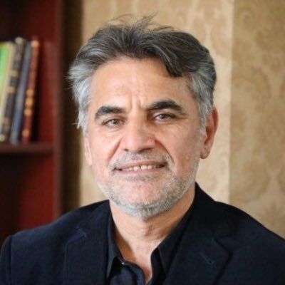 انتقاد فعال سیاسی به گفتگوی مجری تلویزیون با وزیر