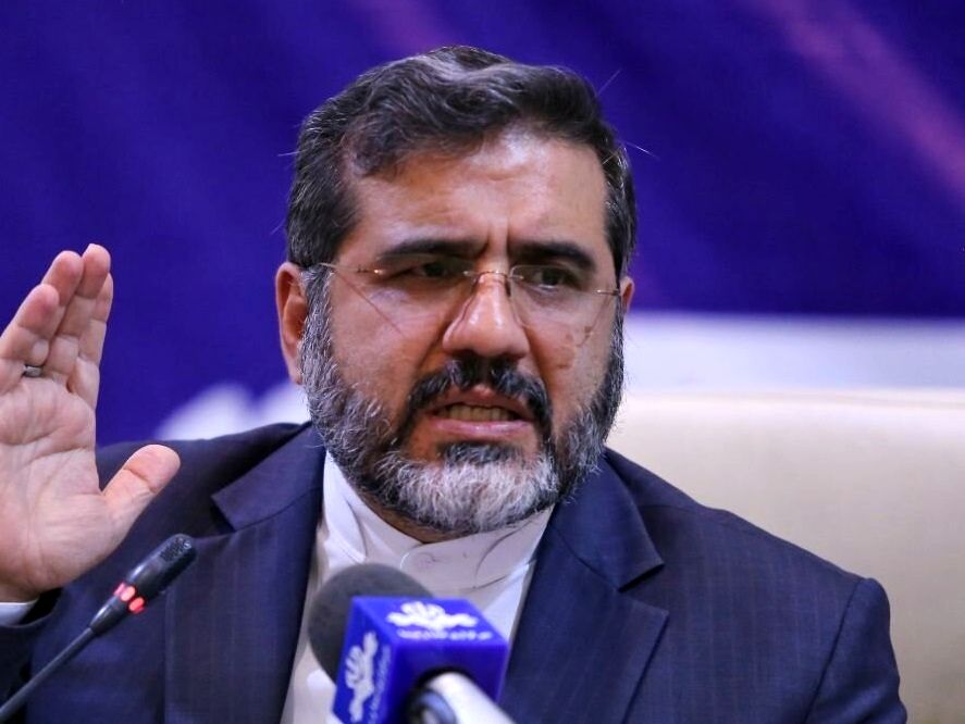 هنرمندانی که حجاب را رعایت نکردند ممنوع‌الکار شدند؛ بی‌حرمتی به حجاب خط قرمز ما است