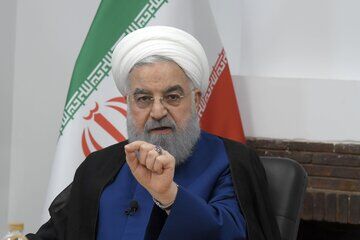 حسن روحانی خطاب به مخالفان برجام: شما که قطعنامه را کاغذپاره می‌دانید، ساکت باشید