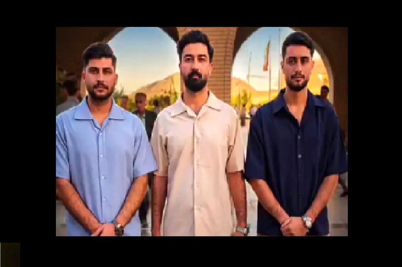 ۳ جوان ارتشی ناو لاوان بعد از ۶ ماه اسارات به کشور بازگشتند + عکس