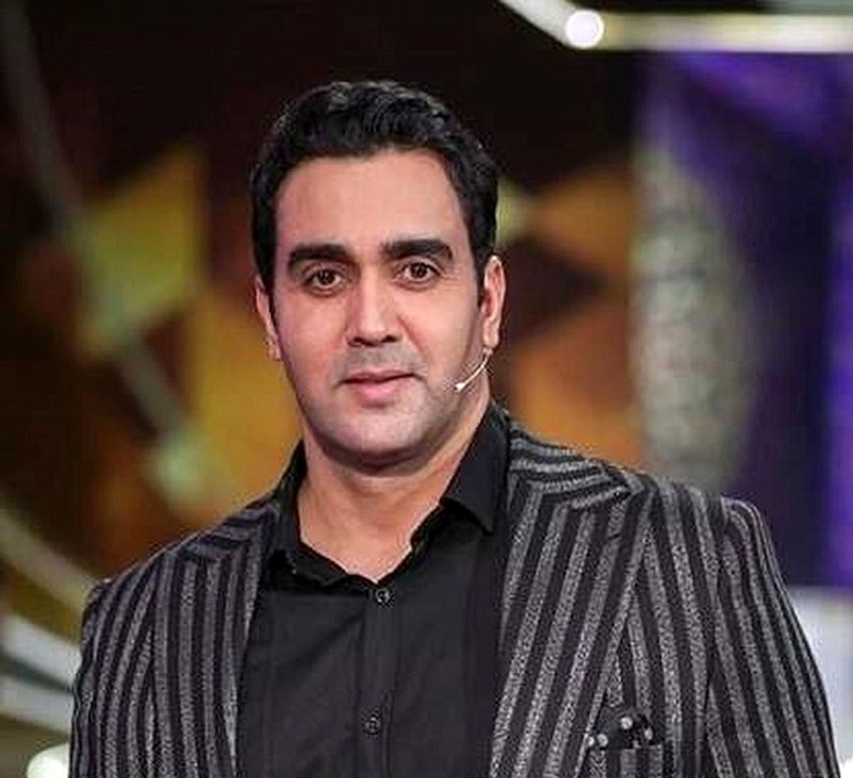 کنایه سنگین بازیگر مشهور به مسئولان + عکس 
