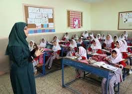 فقیر شدن جامعه چگونه کودکان را بی‌سواد می‌کند؟
