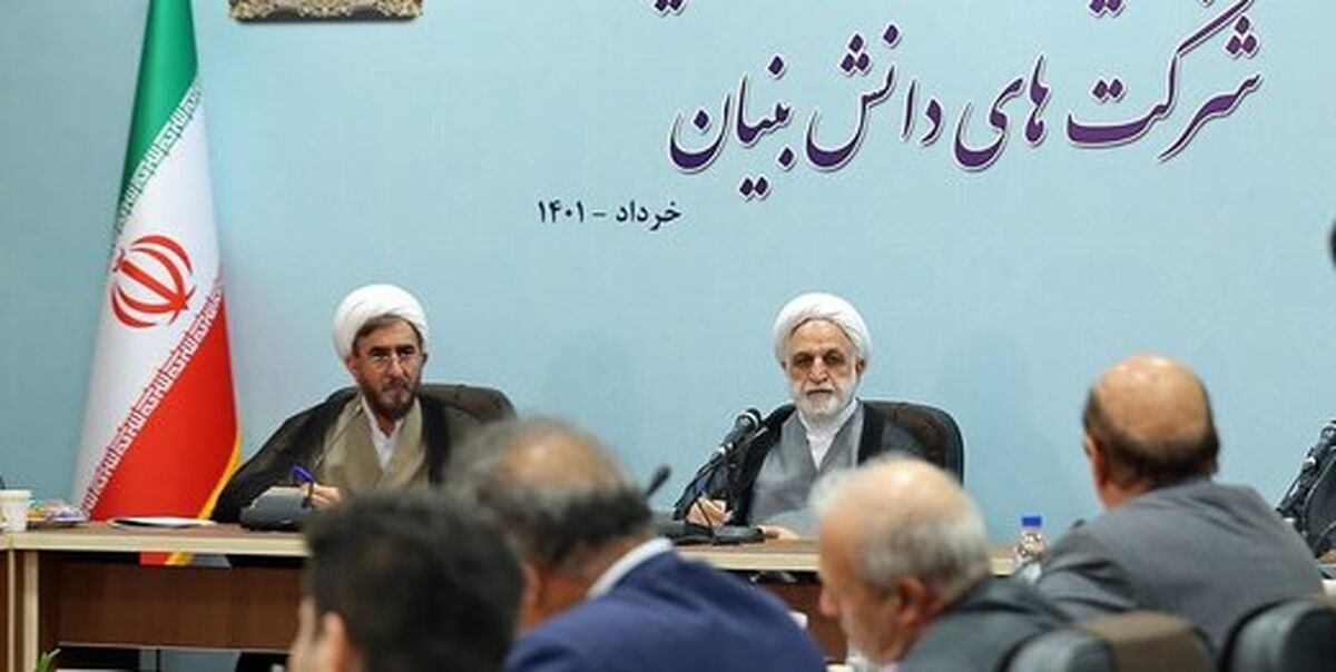 دولت نمی‌تواند مشکلات تولید را رفع کند