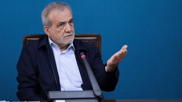 پزشکیان: آنچه ایران را خواهد ساخت منابع نفت و گاز نیست بلکه مغزهای خلاق است