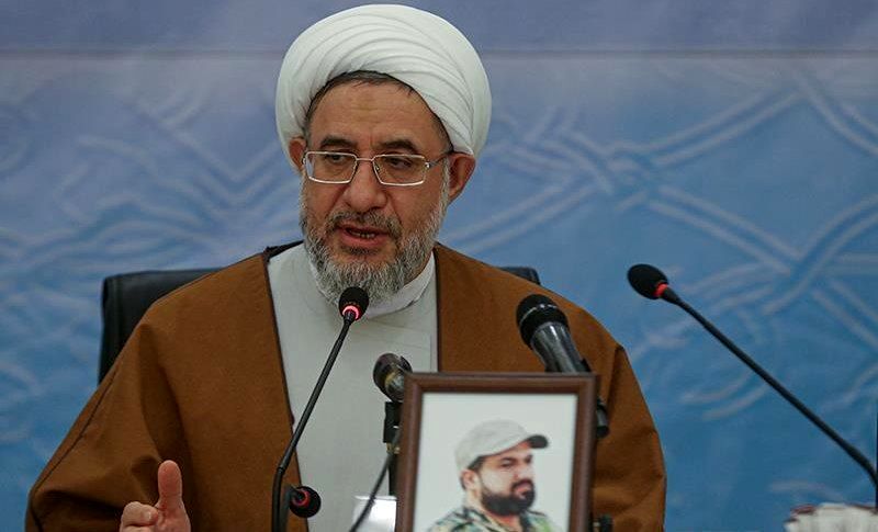 استفاده از فناوری‌ها باید با نظارت و کنترل دستگاه‌های دولتی انجام شود؛ استفاده از فناوری‌های بد به صورت کلی حرام است