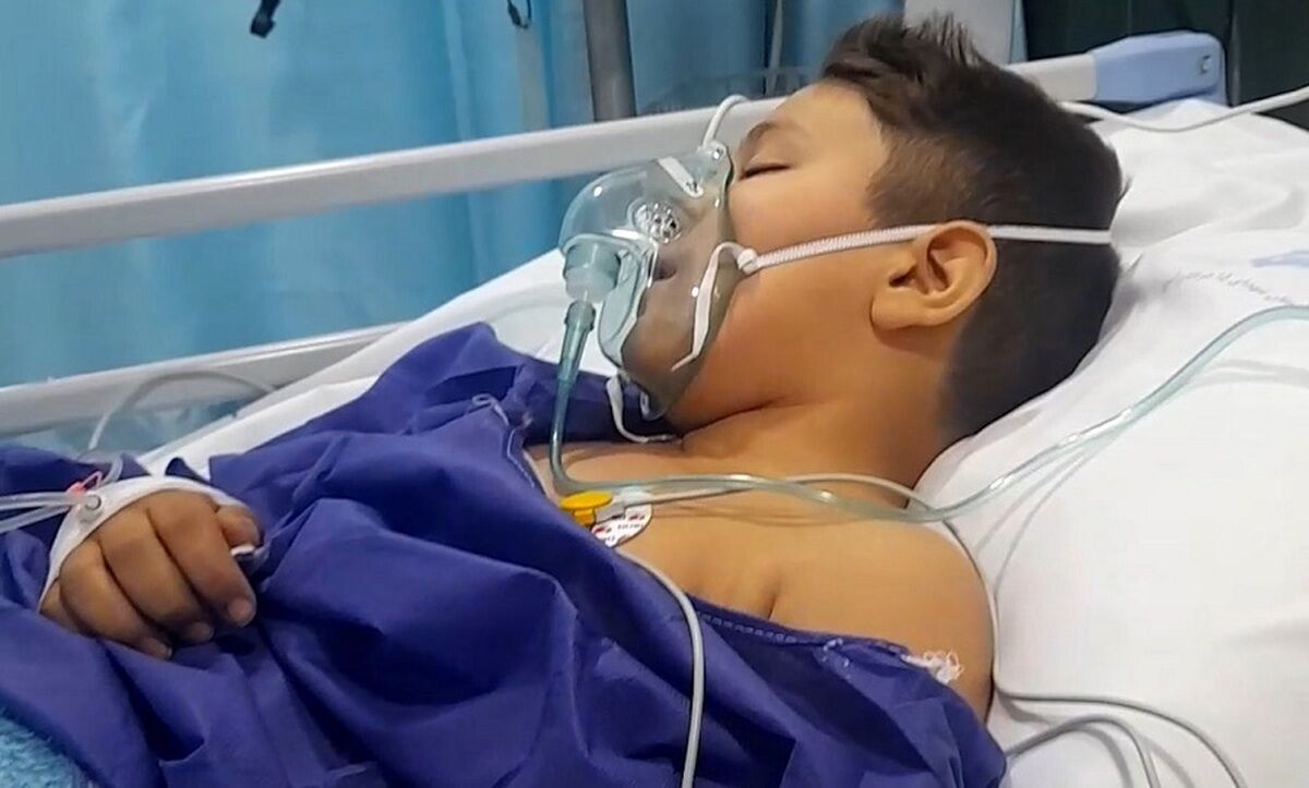 مدیر مدرسه با اخراج، دانش‌آموز کلاس اولی ورامینی را راهی ICU کرد!