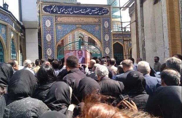 پیکر نعمت احمدی در امام‌زاده صالح آرام گرفت + تصاویر