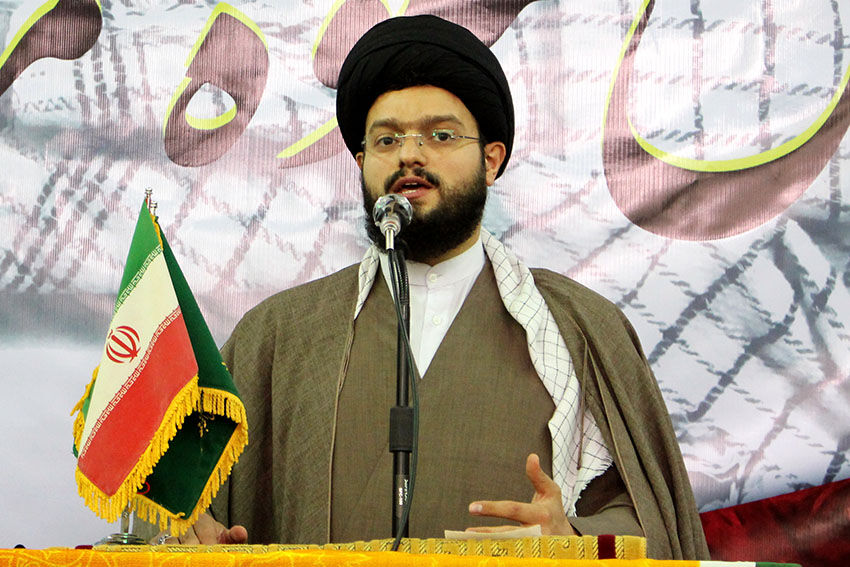 ویدئو |  لحظه حمله به امام جماعت مسجدی در مشهد با تیغ موکت‌بری + توضیح فرمانداری 