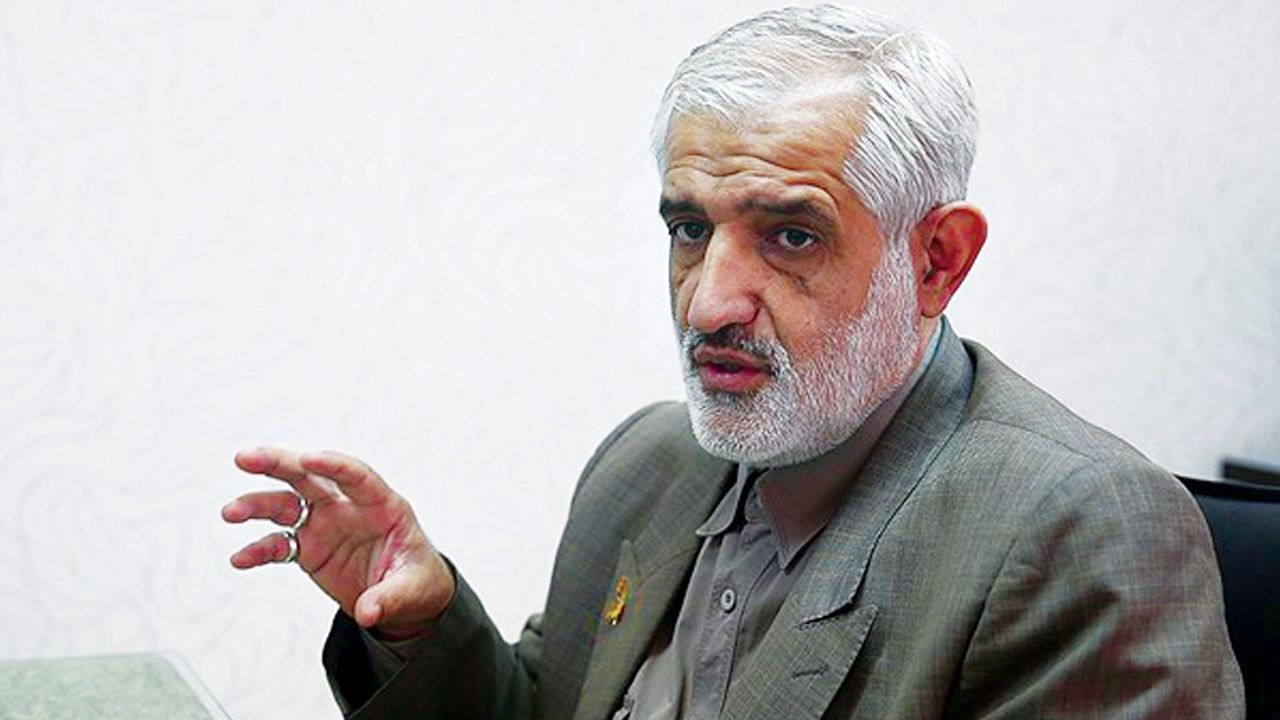 شرایط کشور ایجاب می‌کند احزاب انقلابی توسعه پیدا کنند