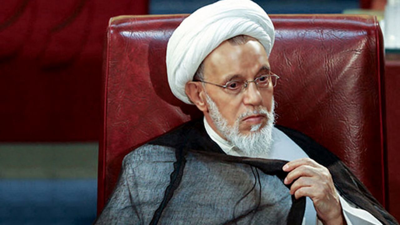 تضعیف مرجعیت،‌ ضربه به جایگاه رهبری است