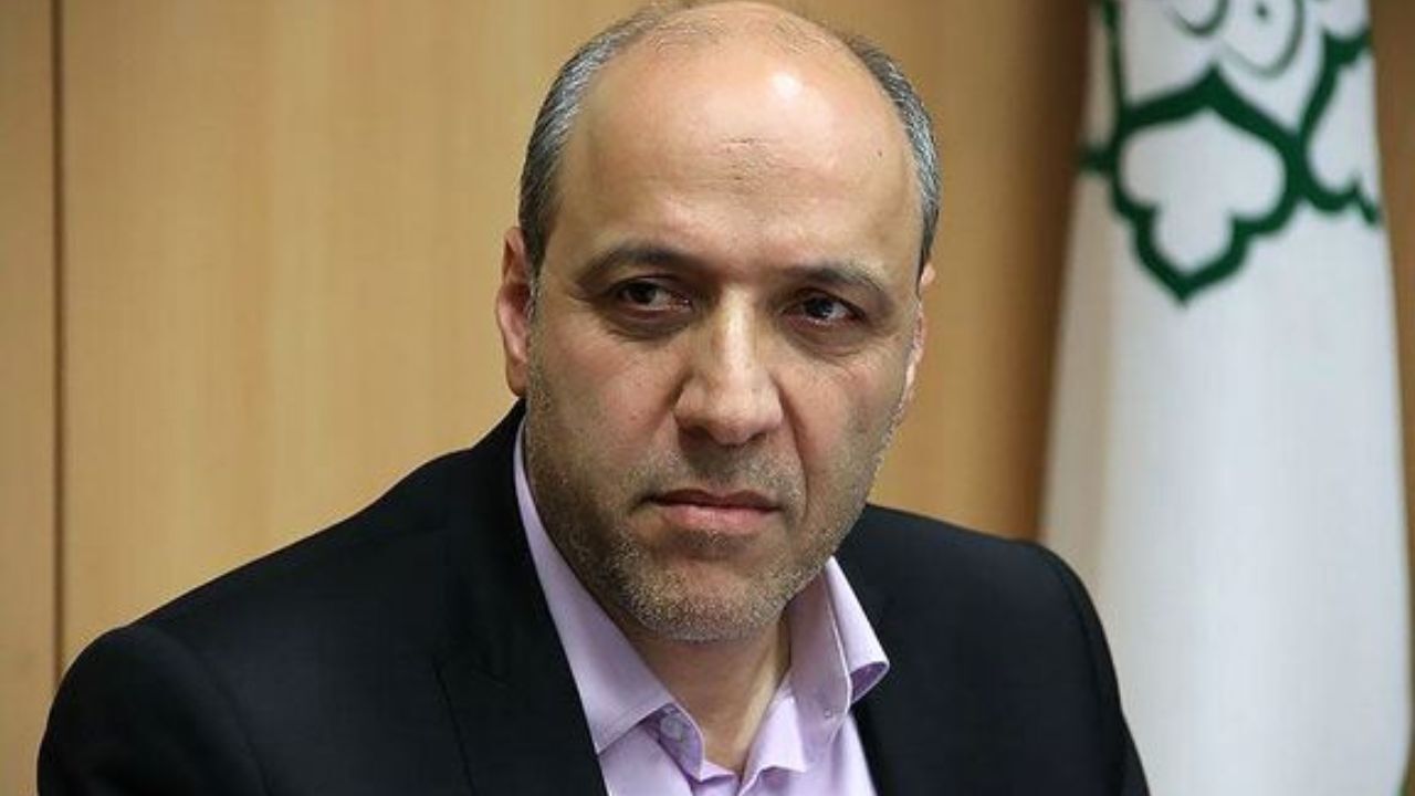 شهرداری جای کار است نه تحلیل‌های سیاسی