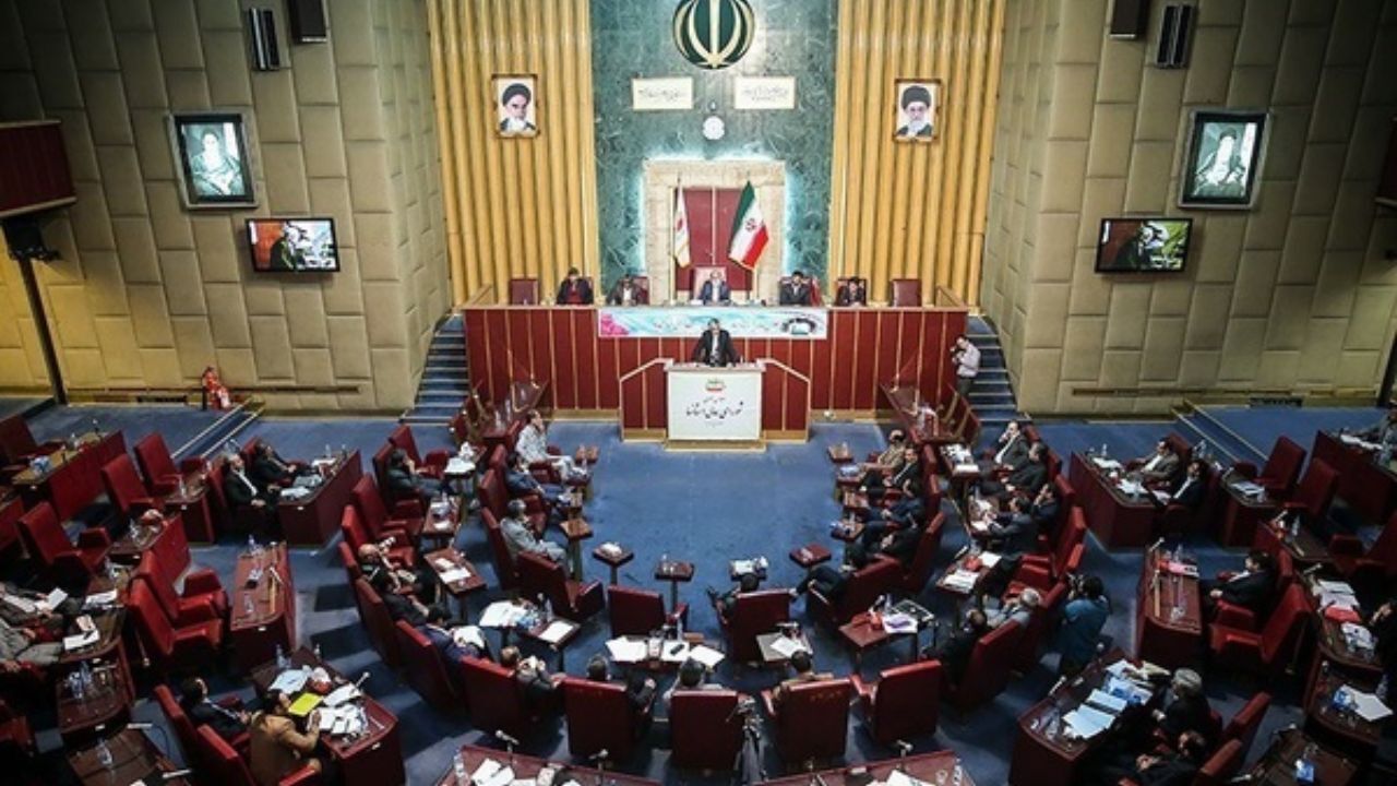 چه افتخاری در کارنامه یک سال گذشته شورا وجود دارد؟