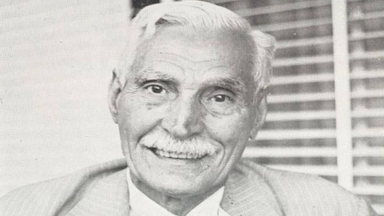 تئاتر 100 ساله شد/ بزرگداشت مرحوم «جبار باغچه‌بان» برگزار شد
