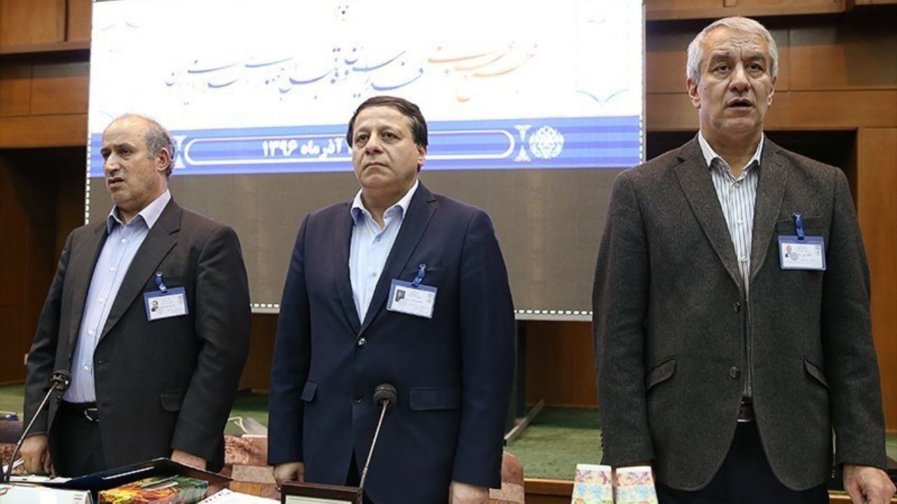 بازنشسته‌های فدراسیون اصرار به ماندن دارند!