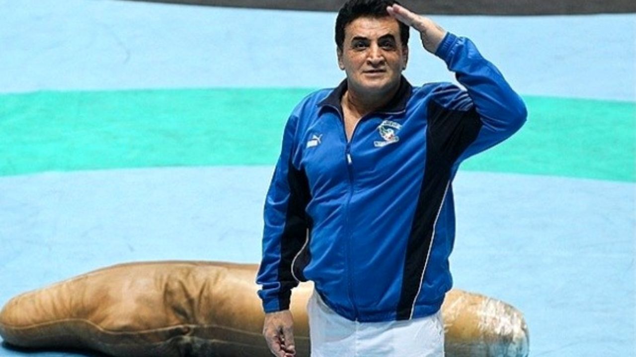 محمد بنا سرمربی تیم ملی کشتی فرنگی شد
