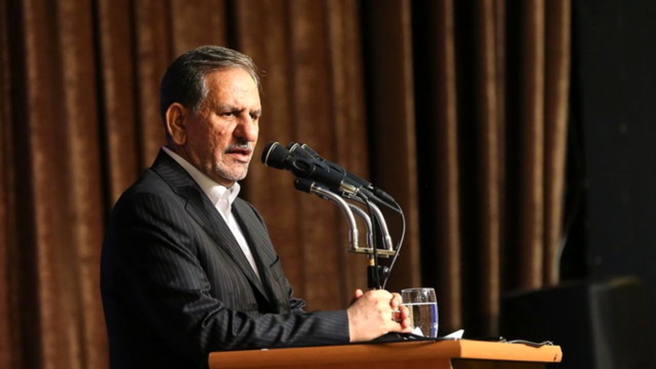 جوهر آزادی خواهی و عدالتجویی دانشجویان جوشان مانده است