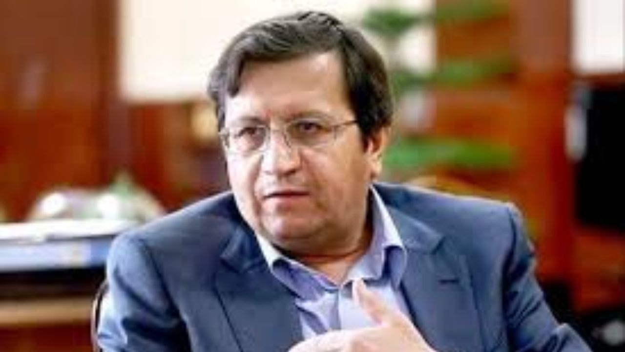 همتی: بازار در کنترل بانک مرکزی است