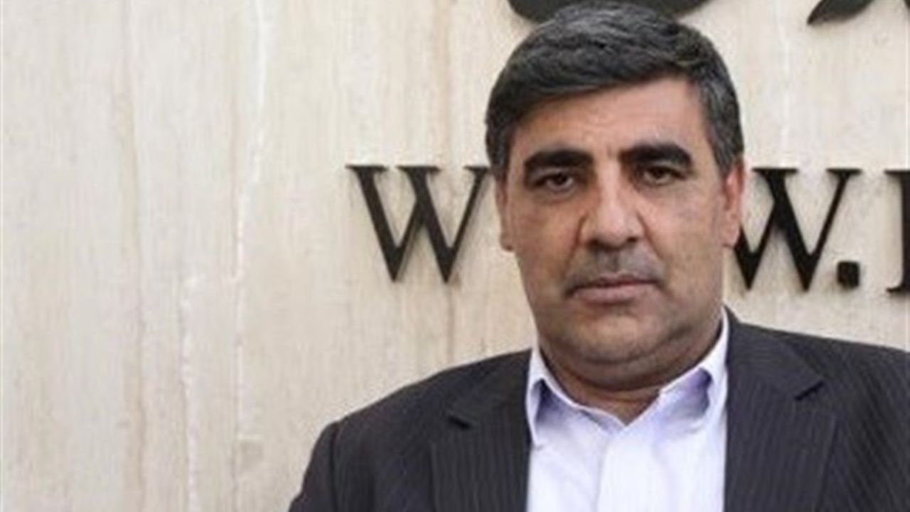 فحاشی به نماینده سراوان سازماندهی شده است/ درازهی برای پیگیری وضعیت حوزه انتخابیه خود به گمرک رفته بود، کارمندان گمرک به او فحاشی کردند/ دژپسند به اشتباه گفت که رییس کل گمرک در ساختمان نبوده است