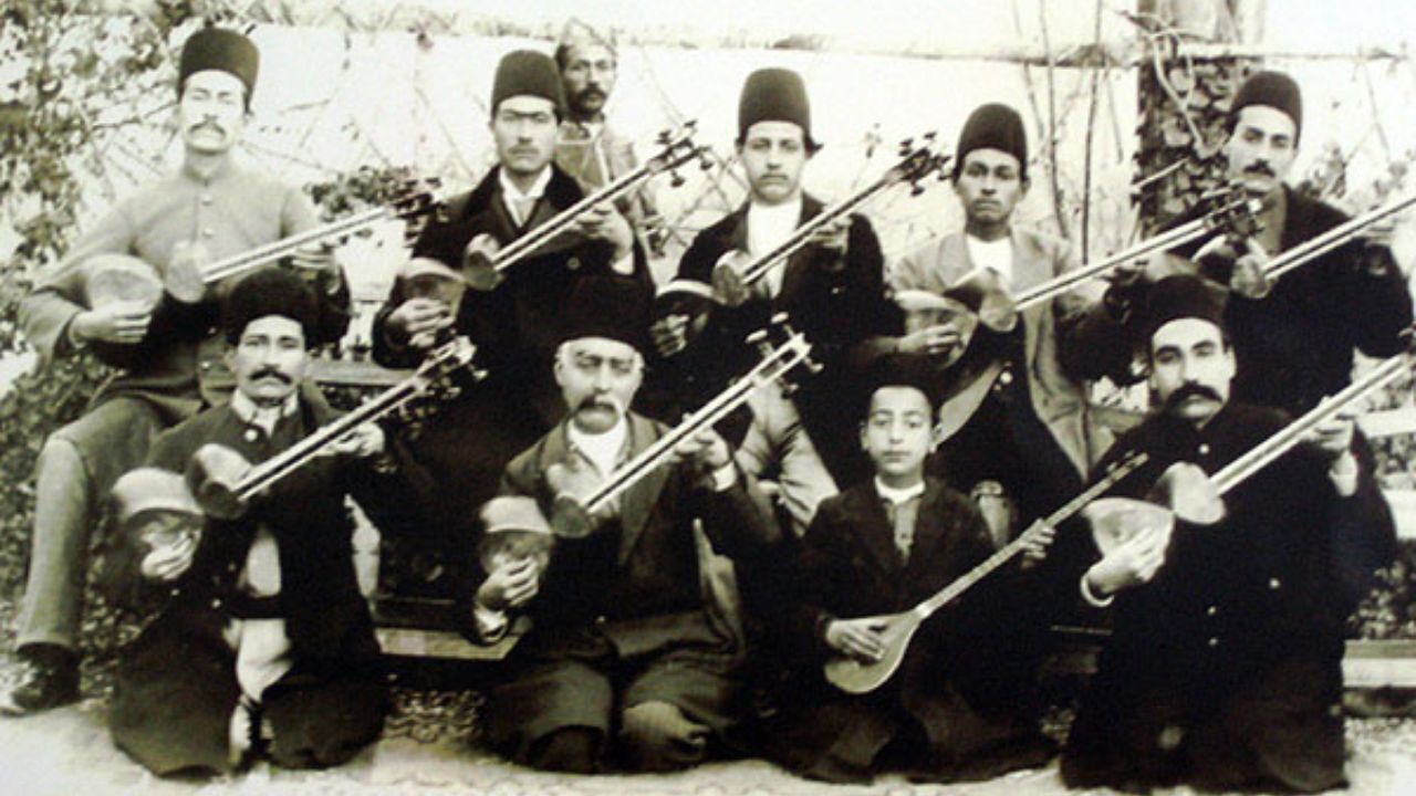 با موسیقی مطربی فرهنگ‌سازی می‌کردند
