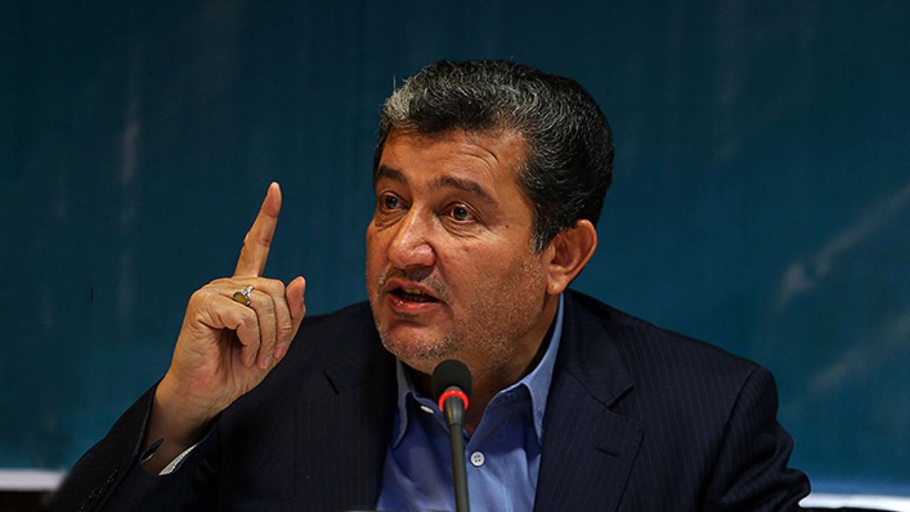 مگر می‌شود قاچاق تنها از جایگاه‌های سوخت در نقاط مرزی صورت بگیرد؟/ مردم کشش افزایش قیمت سوخت در سال 98 را ندارند