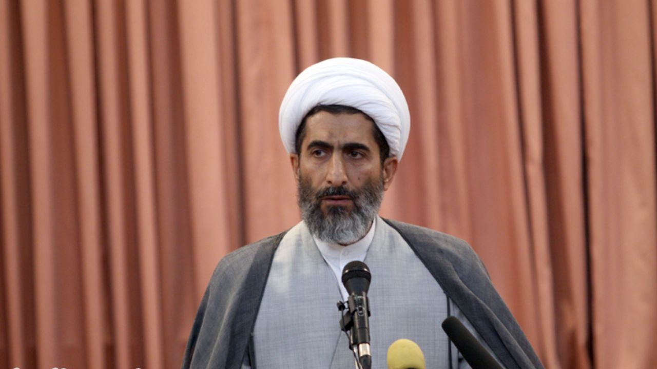 برخی دنبال معرفی رهبری به عنوان مسئول مشکلات هستند