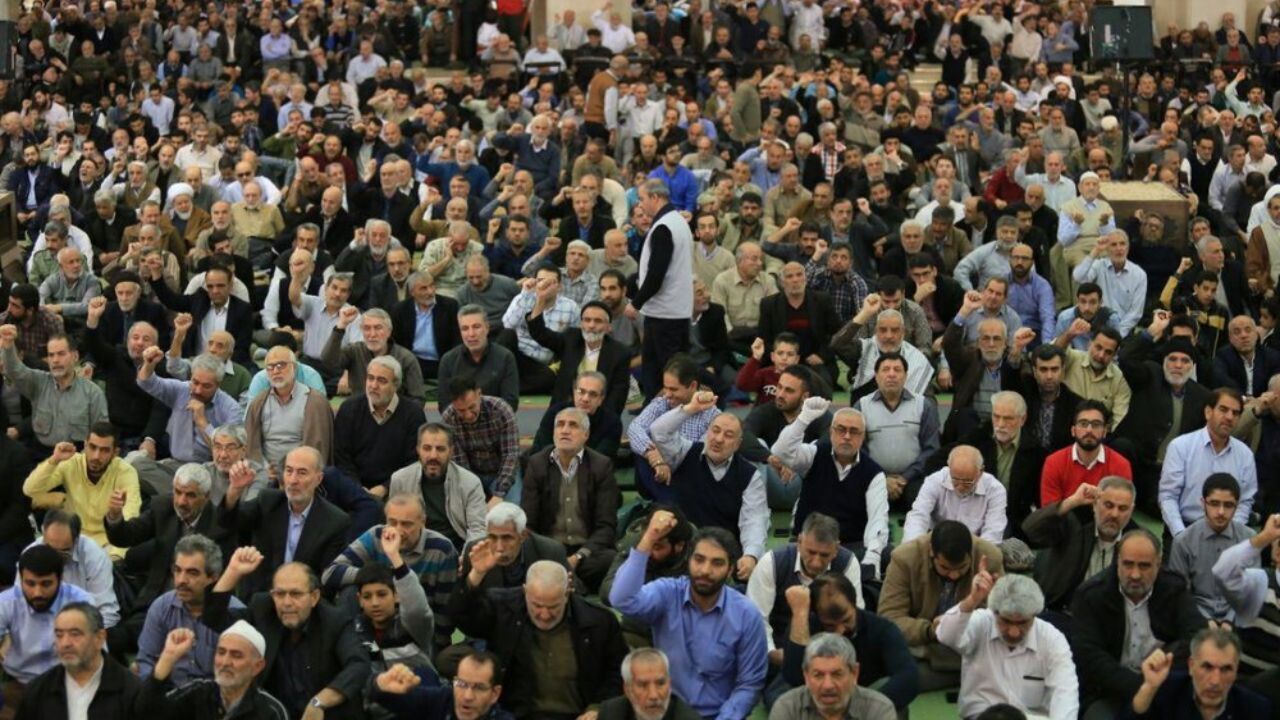 رئیس سازمان تبلیغات اسلامی در صفوف نماز جمعه امروز تهران + عکس