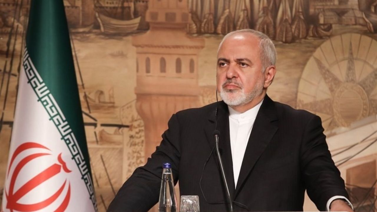 ایران دست دوستی خود را به سوی همسایگان دراز می‌کند/ امروز نیازمند منطقه‌ای قوی هستیم نه مردان قوی