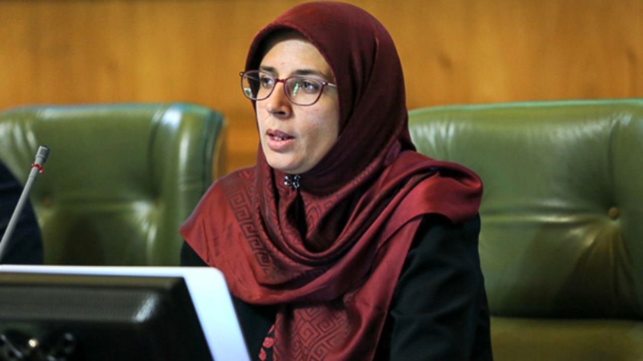 ممنوعیت استخدام بستگان مدیران ارشد و اعضای شورا در شهرداری