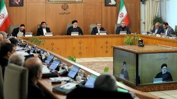 چرا دولت رئیسی انتشار اسامی دریافت‌کنندگان ارز نیمایی و دولتی را متوقف کرد؟