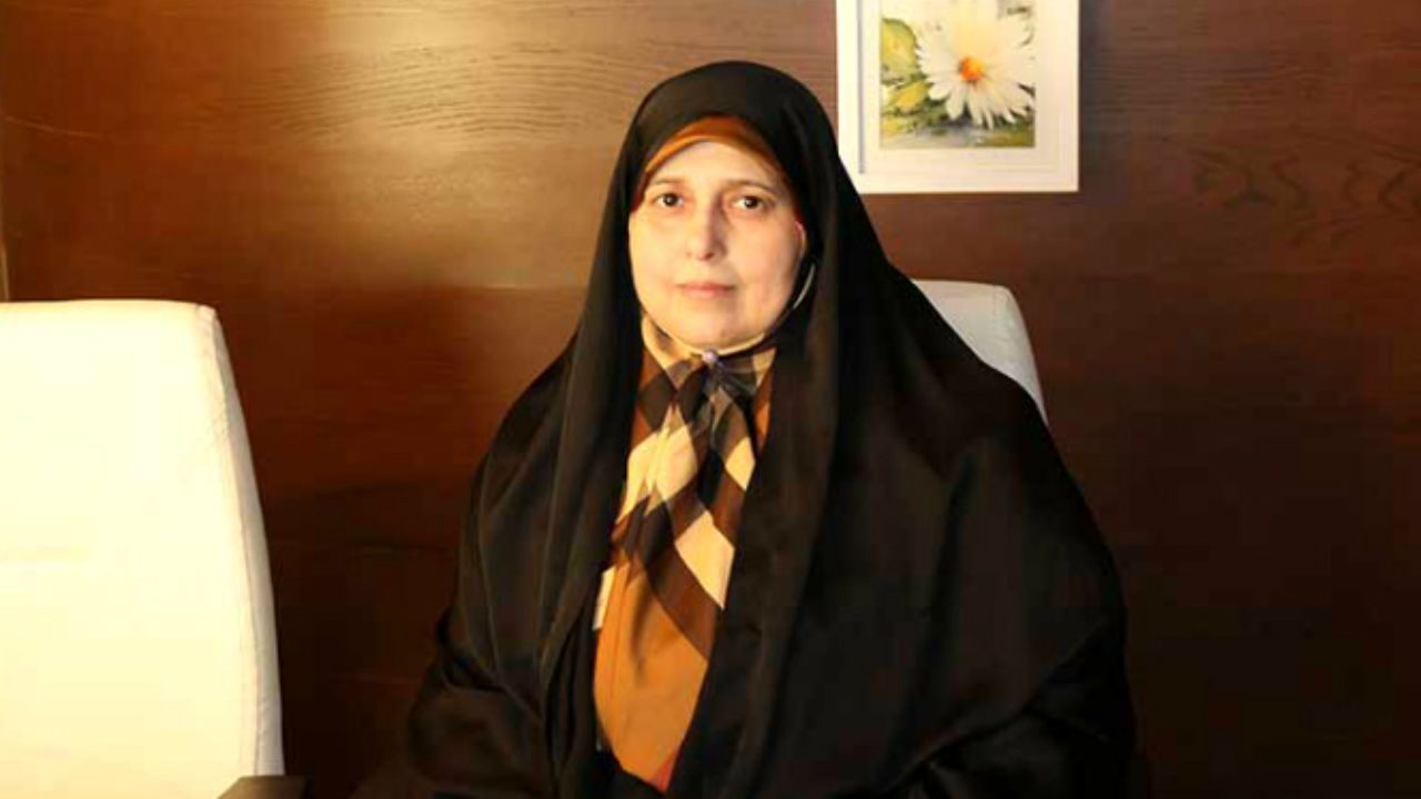 امکان ارائه بلیت به زنان برای شهرآورد فراهم نشد/ دست از تلاشمان برنمی‌داریم/ همه زنان باید بتوانند آزادانه به ورزشگاه بروند/ برخورد با زنان به‌کل نظام آسیب می‌زند/ حضور نیافتن زنان در ورزشگاه‌ها به چماقی بر سر جمهوری اسلامی در جوامع بین‌المللی تبدیل‌شده ا