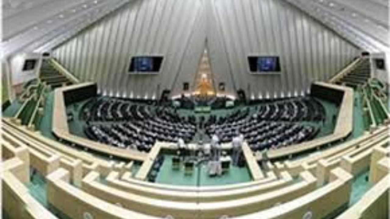 درگیری لفظی نمایندگان در بررسی استیضاح ربیعی