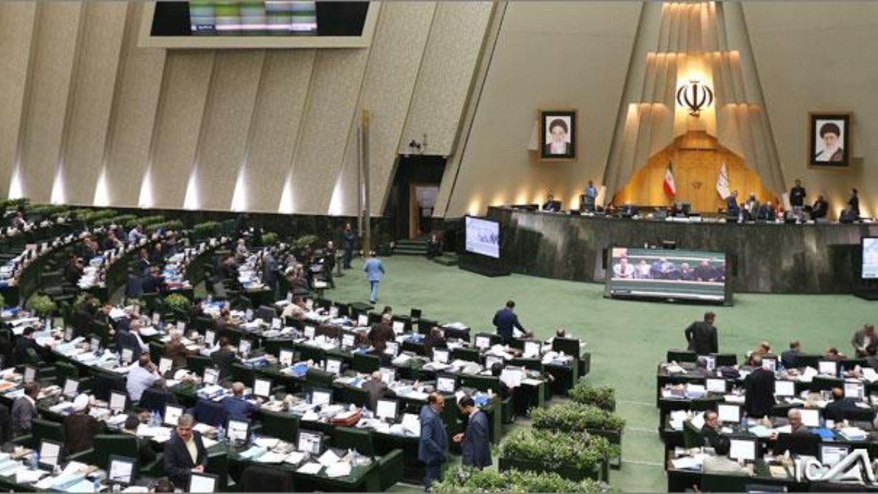 علت اختلال در سرعت پهنای باند اینترنت پس از فیلترینگ تلگرام/ دلیل حذف وریا غفوری از لیست تیم ملی برای جام جهانی چیست؟