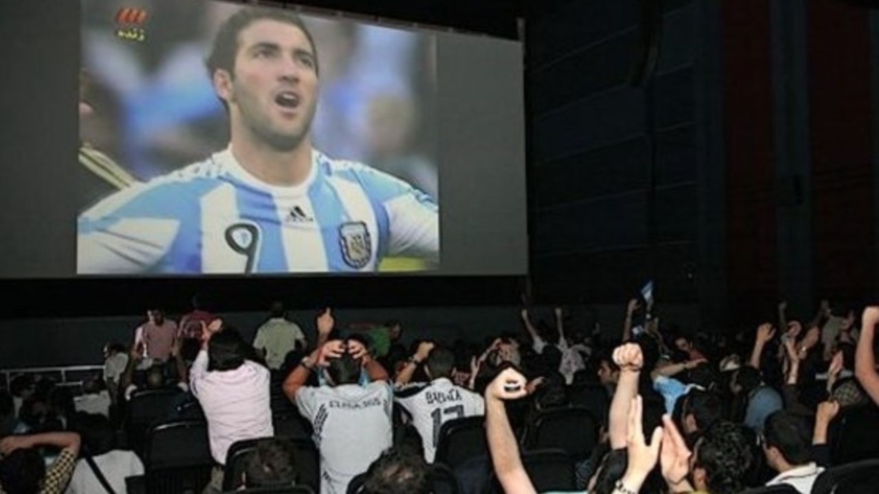 اعلام جزئیات نمایش فوتبال در سینماها و اکران عید فطر
