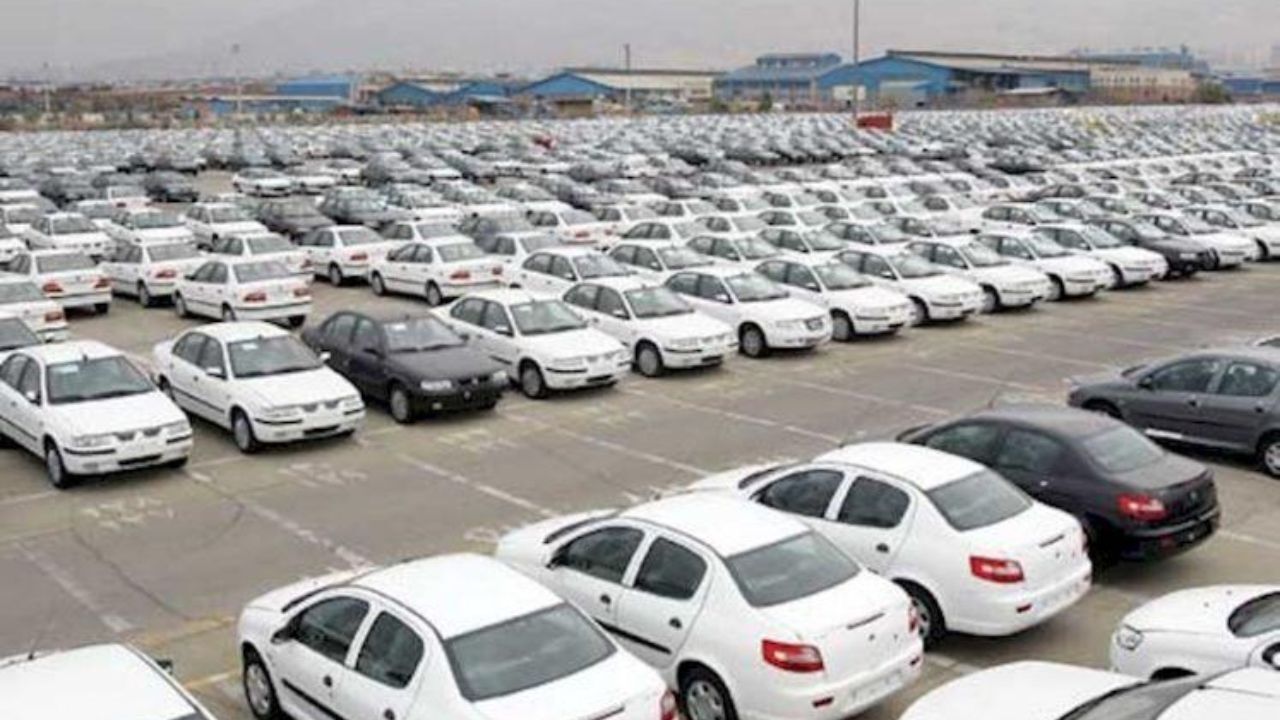 خودروهای دپو شده در انبار خودروسازان را روانه بازار کنید