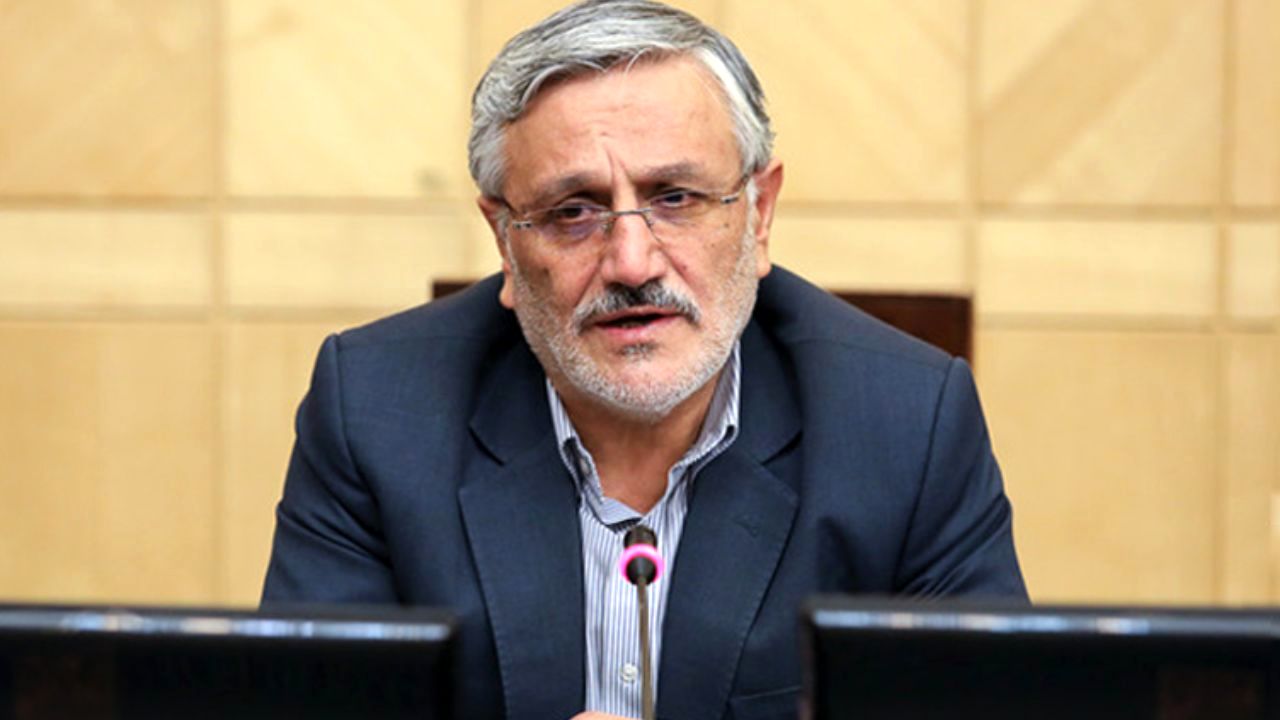 مدت‌ها است توجهی به افکار عمومی نداریم/ صداوسیما سه شبکه تلویزیونی را در اختیار سه قوه قرار دهد