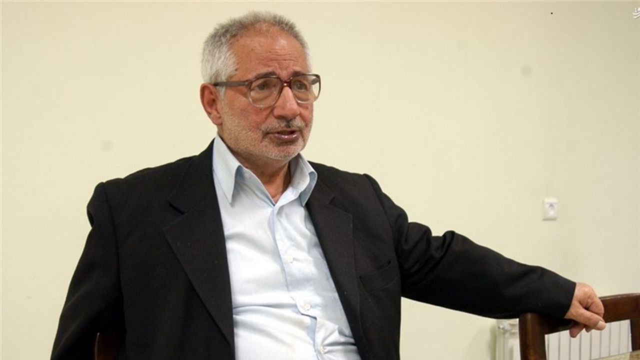 خاطره رهبر انقلاب از دکتر علی شریعتی/ نقش شریعتی در آشنا کردن دانشجویان با مبارزه