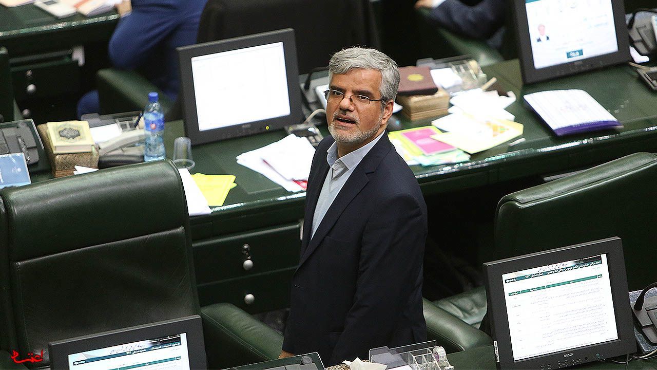دیگر با شعار کارمان راه نمی‌افتد